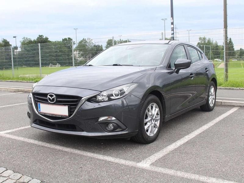 Grau Gebraucht 2016 Mazda 3 Inclusive Limousine | € 10.000 (Guter Preis) - Bild 1/4