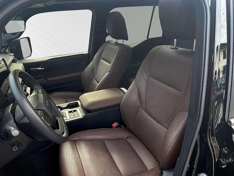 Gebraucht Toyota Land Cruiser 204 PS (150 kW) 2024 Schwarz SUV