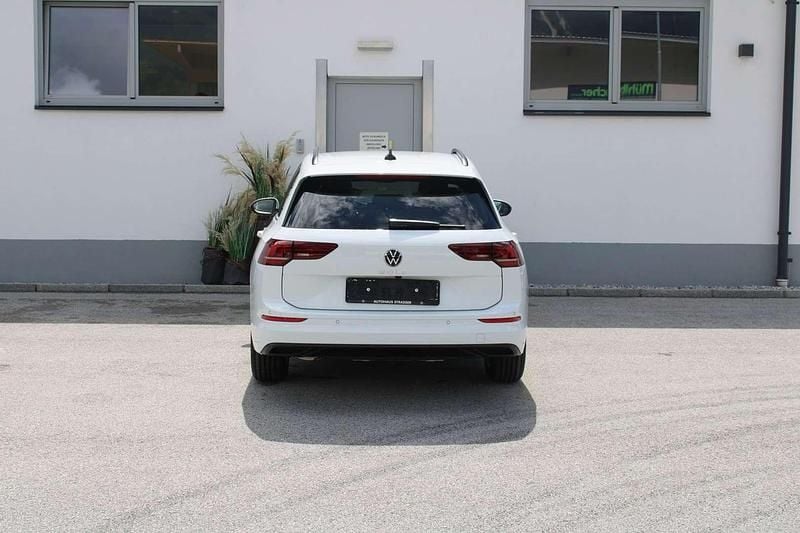 Neu VW Golf VIII 116 PS (85 kW) 2025 Weiß Kombi
