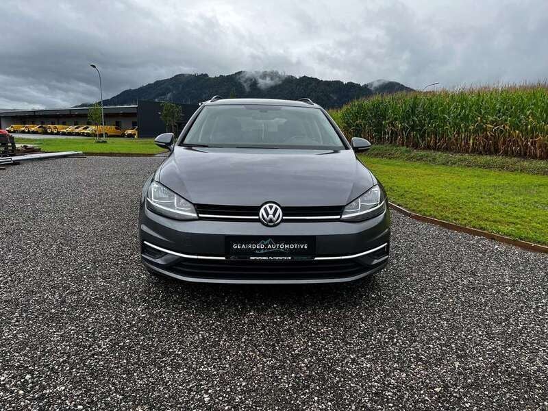 Gebraucht VW Golf VII Comfortline 116 PS (85 kW) 2017 Grau Kombi