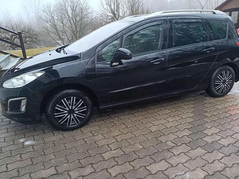 Gebraucht Peugeot 308 SW Active 111 PS (81 kW) 2012 Schwarz Kombi
