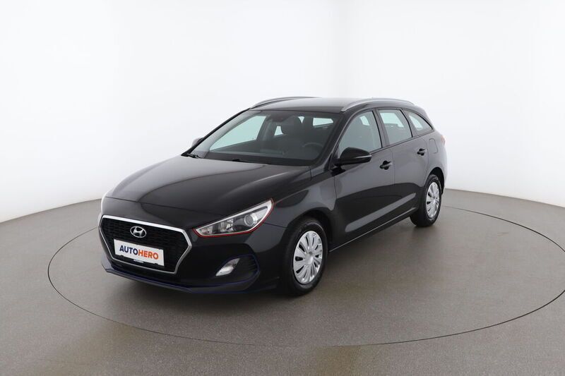 Schwarz Gebraucht 2020 Hyundai i30 Kombi | € 11.690 (Guter Preis) - Bild 1/4