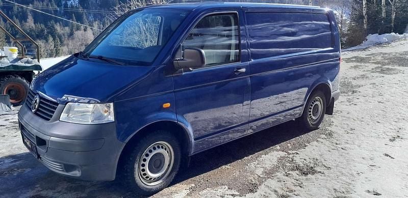 Gebraucht VW T5 131 PS (96 kW) 2005 Blau Van