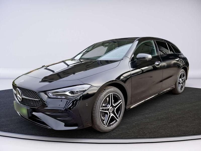 Gebraucht Mercedes CLA250e Shooting Brake AMG line 163 PS (119 kW) 2024 Schwarz Kombi