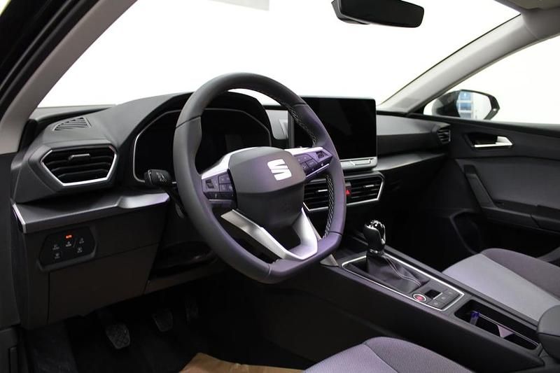 Neu Seat Leon Style 115 PS (84 kW) 2026 Schwarz  metallic Kombi