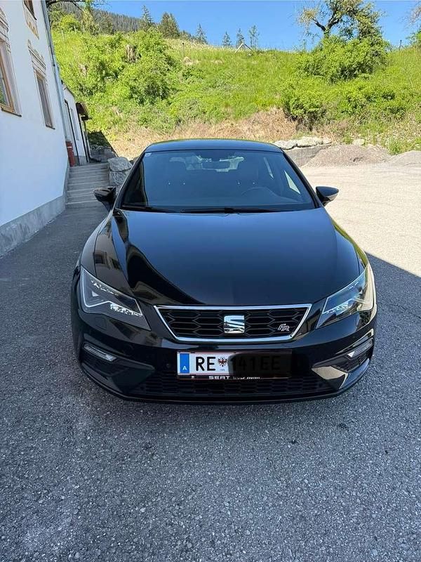 Schwarz Gebraucht 2018 Seat Leon FR Limousine | € 13.500 (Fairer Preis) - Bild 1/4