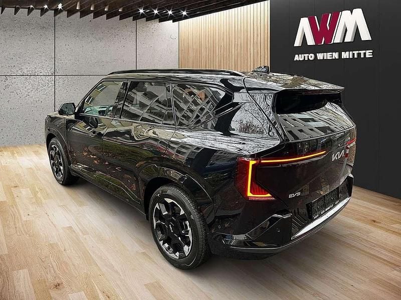 Neu Kia EV5 First Edition 150 kW (205 PS) 2025 Grau SUV