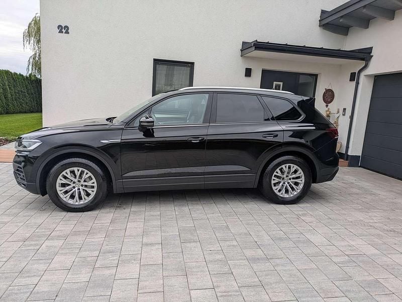 Gebraucht VW Touareg Basis 231 PS (169 kW) 2020 Schwarz SUV