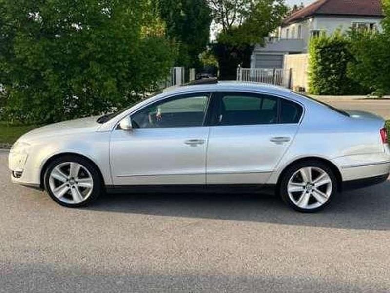 Silber Gebraucht 2008 VW Passat Business Limousine | € 4.500 (Guter Preis) - Bild 1/4