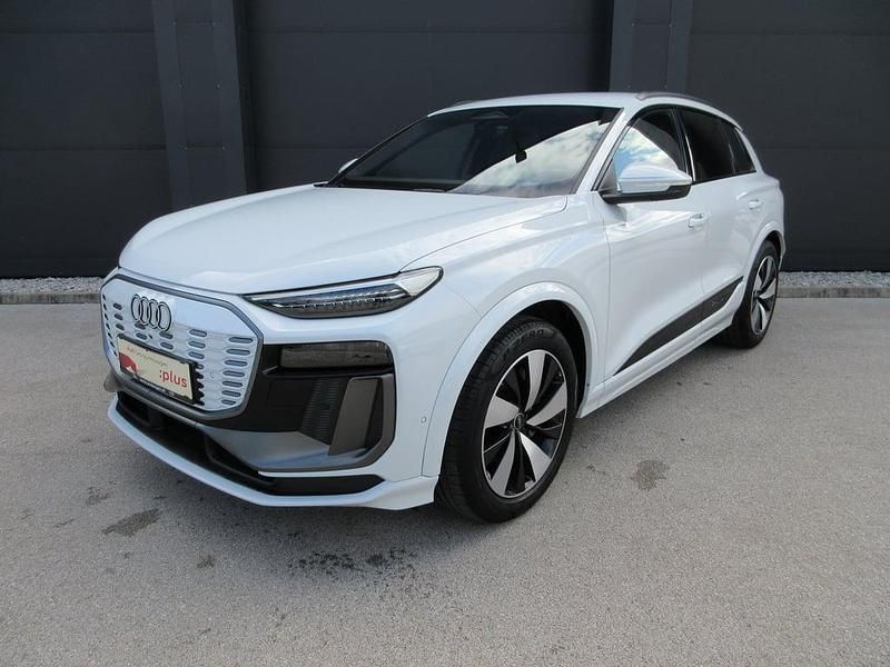 Gebraucht Audi Q6 e-tron 119 kW (163 PS) 2025 Weiss  metallic SUV