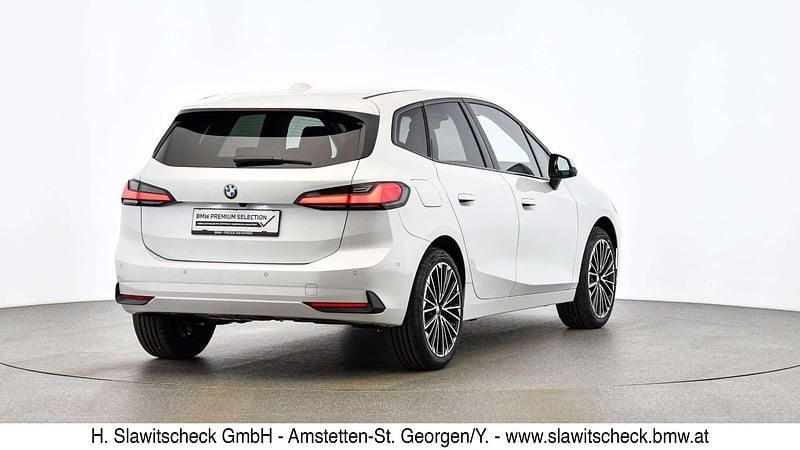 Gebraucht BMW 218 Luxury Line 150 PS (110 kW) 2024 Weiß Kombi