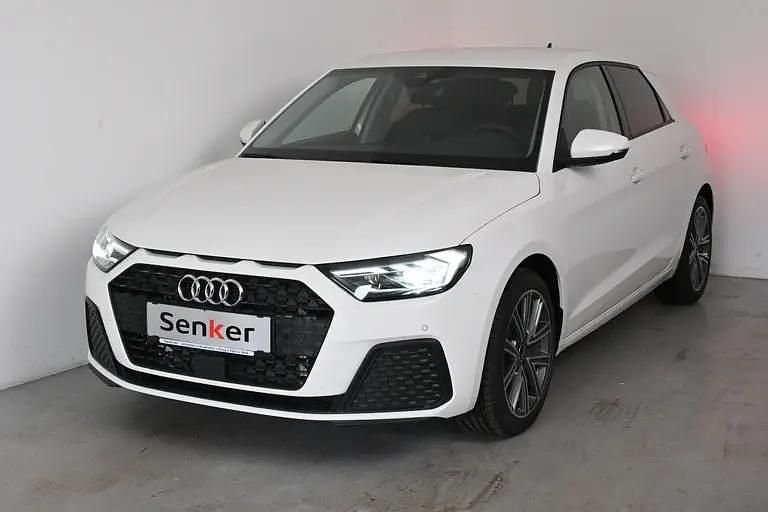 Weiss normal Neu 2025 Audi A1 Sportback Kleinwagen | € 27.990 (Fairer Preis) - Bild 1/4