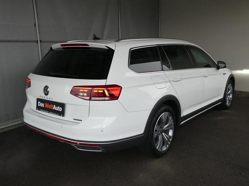 Gebraucht VW Passat 200 PS (147 kW) 2021 Kombi