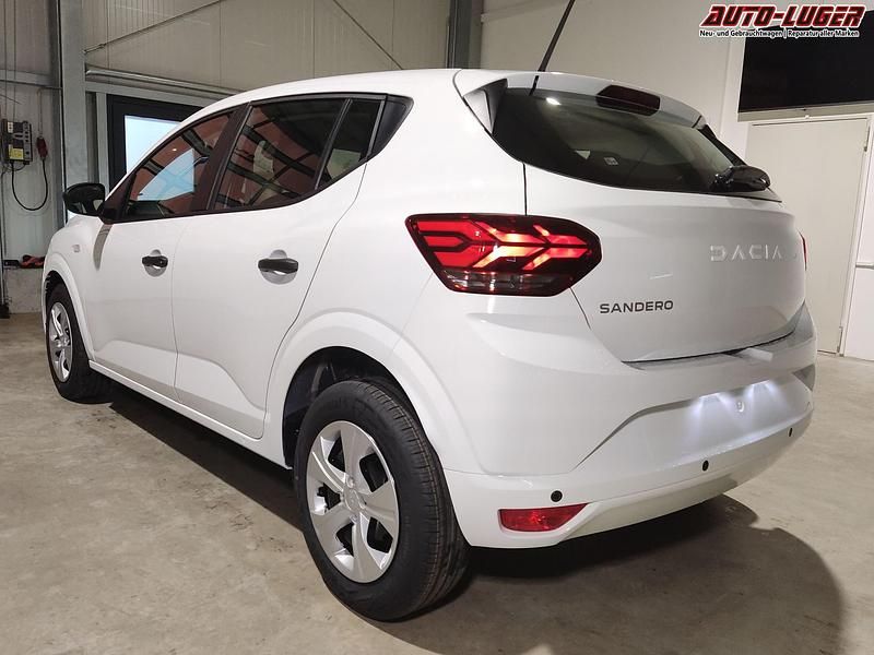 Neu Dacia Sandero Essentiel 2026 Weiß Limousine