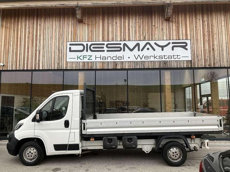 Gebraucht Peugeot Boxer 131 PS (96 kW) 2019 Weiß Van