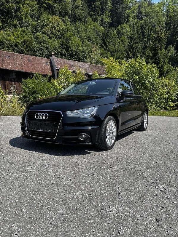 Schwarz Gebraucht 2011 Audi A1 S-Line Kleinwagen | € 6.499 (Fairer Preis) - Bild 1/4