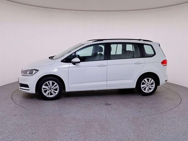 Gebraucht VW Touran Life 150 PS (110 kW) 2024 Weiss  normal Van / Kleinbus