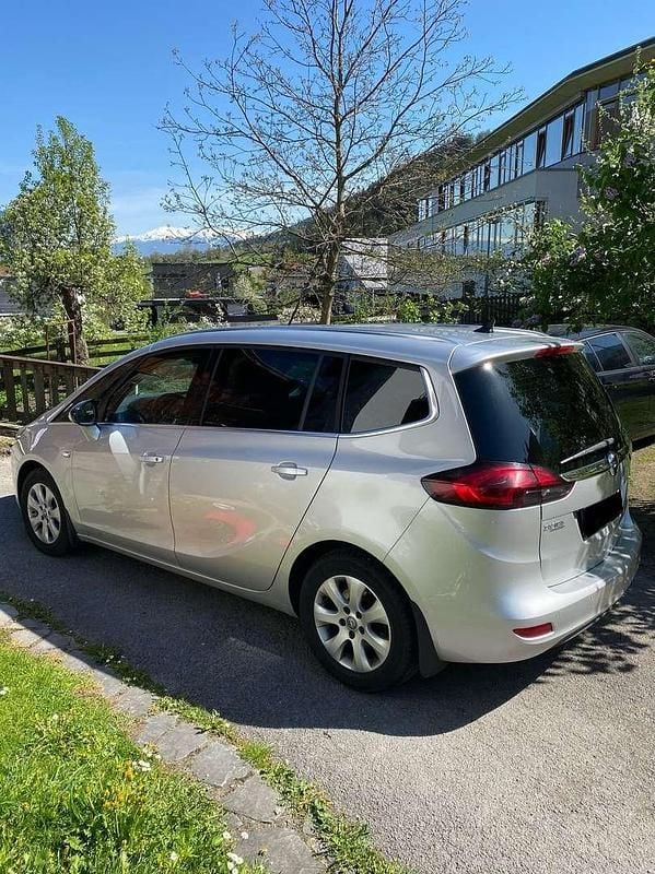 Gebraucht Opel Zafira Tourer Innovation 131 PS (96 kW) 2013 Grau Van / Kleinbus