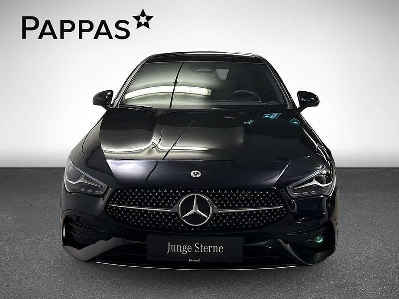 Gebraucht Mercedes CLA250e Shooting Brake AMG 163 PS (119 kW) 2025 Schwarz Kombi