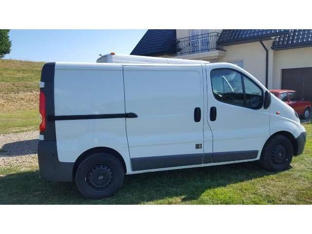 Opel Vivaro Combi L1h1 2 0 Cdti 7t Euro 5 Dpf 1 4 Gebraucht Opel Vivaro Combi L1h1 2 0 Cdti 7t Euro 5 Dpf