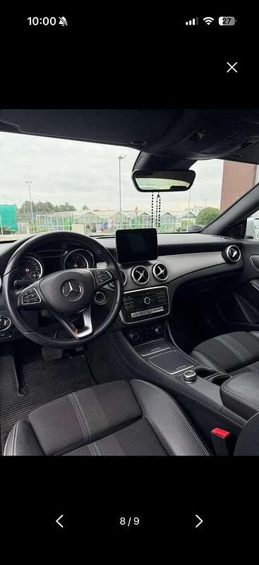 Gebraucht Mercedes A180 122 PS (89 kW) 2017 Limousine