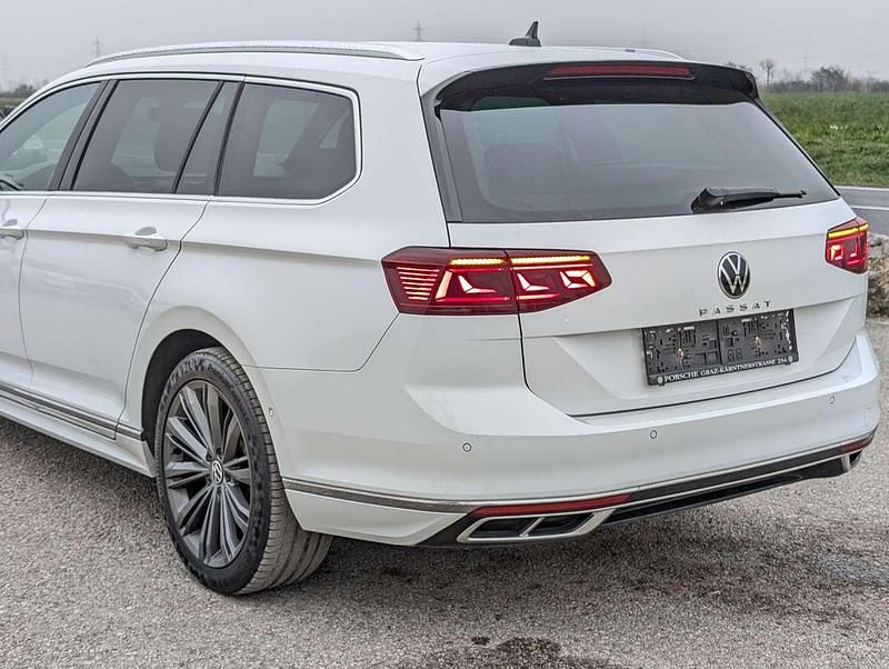 Gebraucht VW Passat R-line 150 PS (110 kW) 2021 Kombi