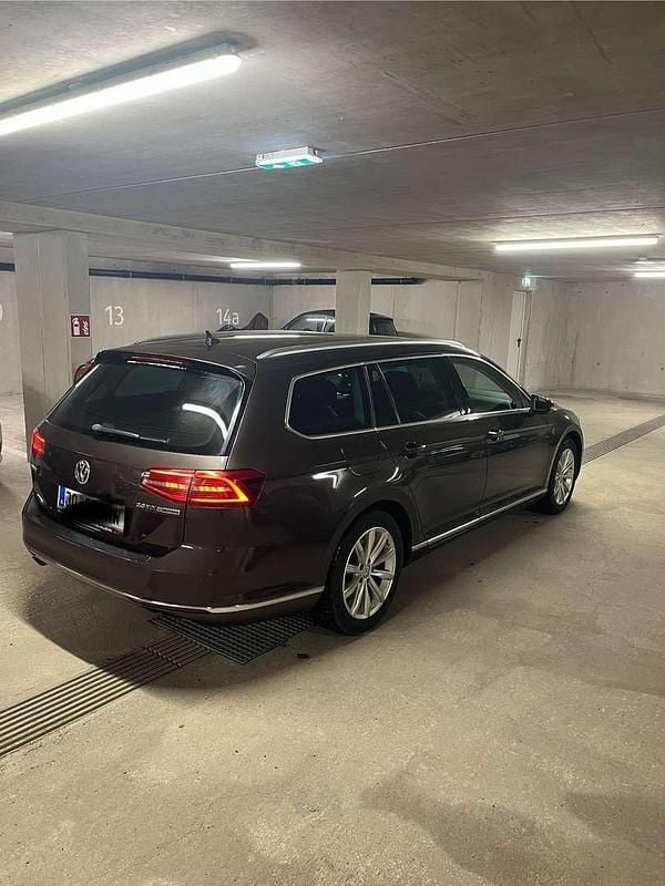 Gebraucht VW Passat Comfortline 190 PS (139 kW) 2017 Kombi