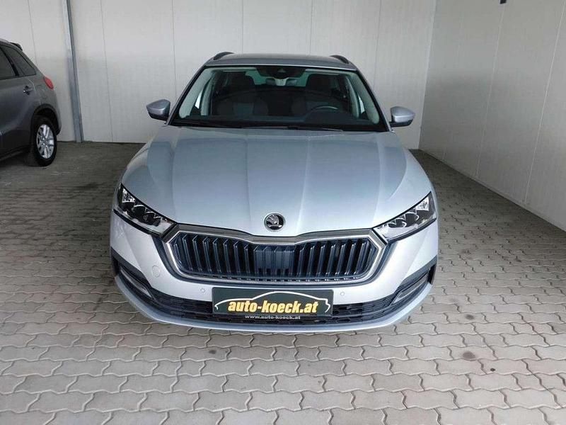 Gebraucht Skoda Octavia Ambition 116 PS (85 kW) 2022 Grau Kombi