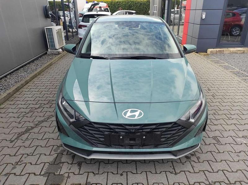 Neu Hyundai i20 79 PS (58 kW) 2025 Grün Kleinwagen
