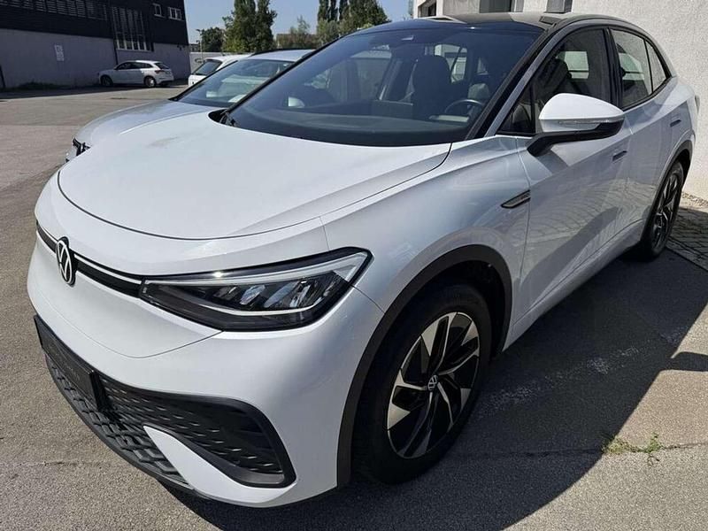 Weiß Gebraucht 2023 VW ID.5 Pro Performance SUV | € 34.790 (Etwas zu teuer) - Bild 1/4