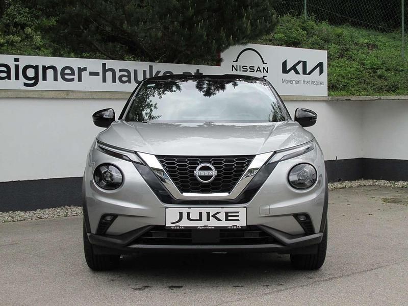 Neu Nissan Juke N-Connecta 114 PS (83 kW) 2025 Silber SUV