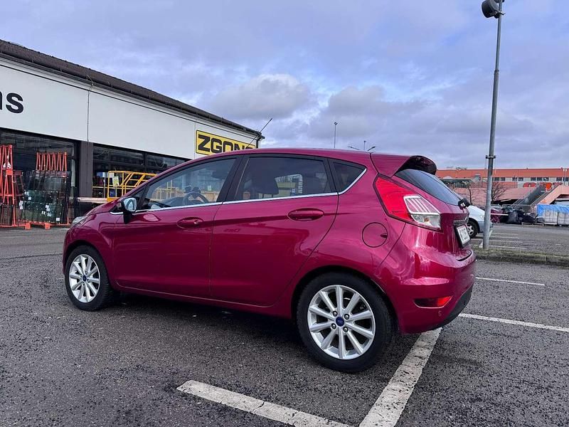 Gebraucht Ford Fiesta Titanium 80 PS (58 kW) 2016 Limousine