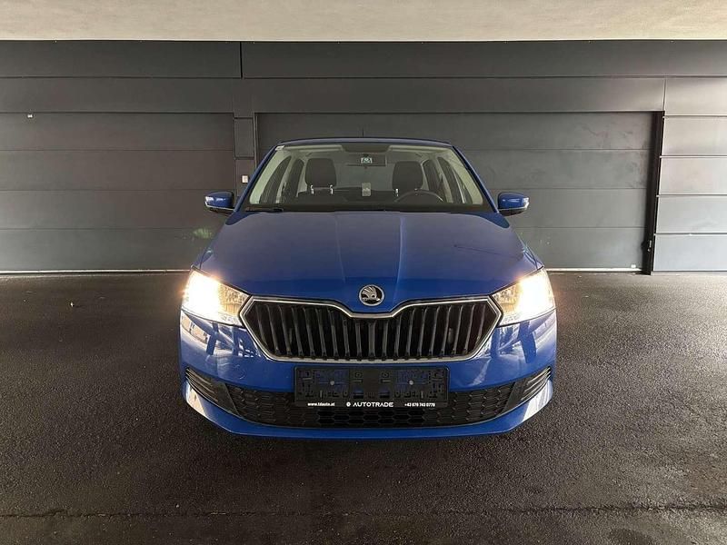 Gebraucht Skoda Fabia Active 60 PS (44 kW) 2019 Blau Kleinwagen