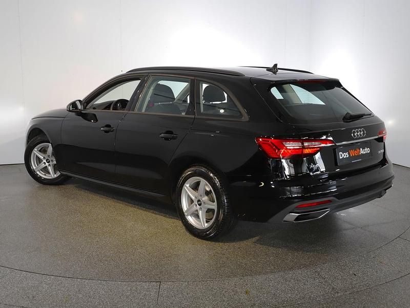 Gebraucht Audi A4 Comfort 136 PS (100 kW) 2025 Schwarz  normal Kombi
