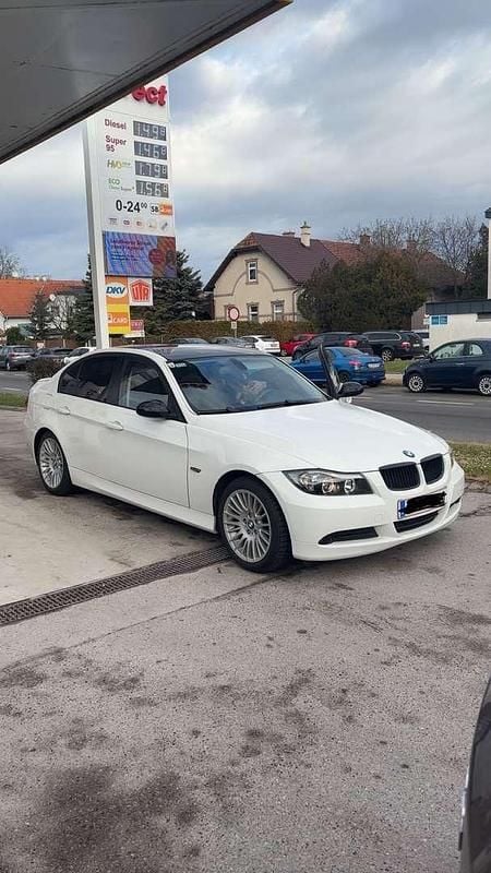 Gebraucht BMW 318 143 PS (105 kW) 2008 Limousine