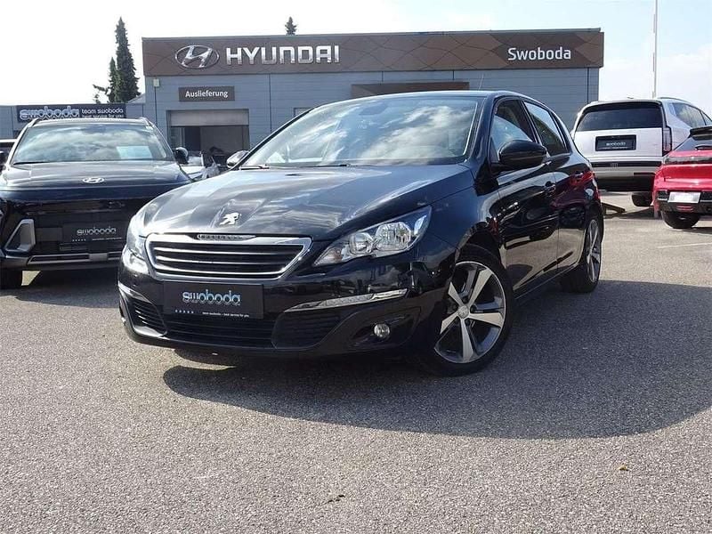 Gebraucht Peugeot 308 Active 125 PS (91 kW) 2014 Schwarz Limousine