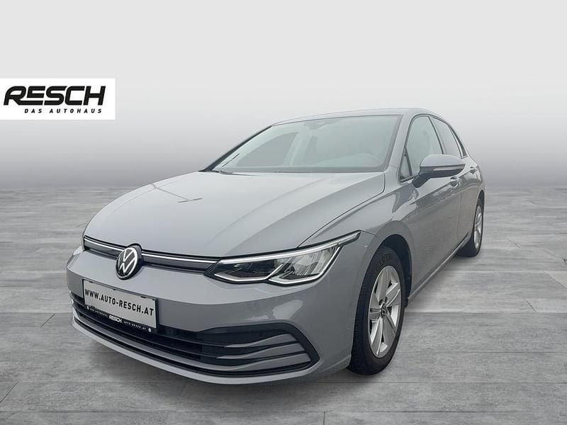 Gebraucht VW Golf VIII Life 110 PS (80 kW) 2021 Mittelgrau  normal Limousine