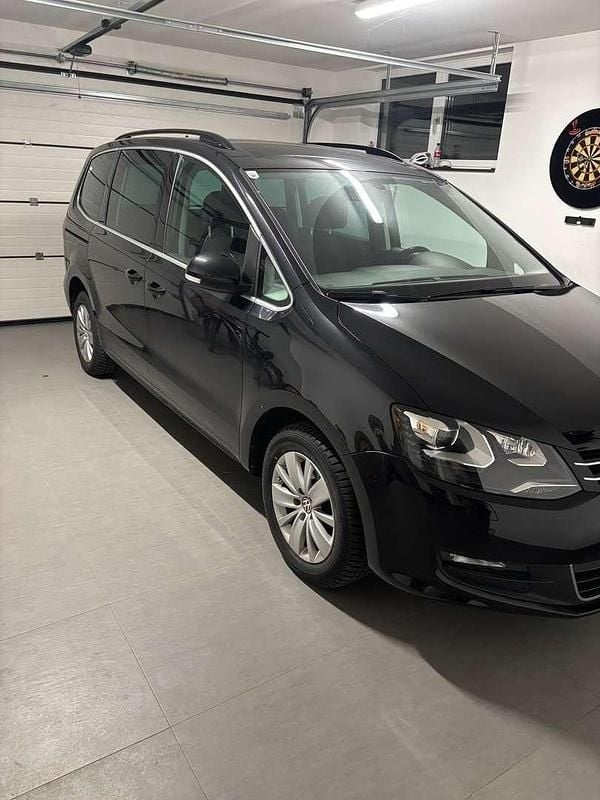 Schwarz Gebraucht 2014 VW Sharan Comfortline Van / Kleinbus | € 12.500 (Superpreis) - Bild 1/4