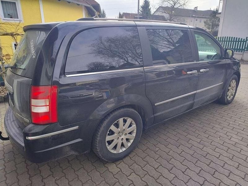 Gebraucht Chrysler Grand Voyager Limited 163 PS (119 kW) 2010 Van / Kleinbus