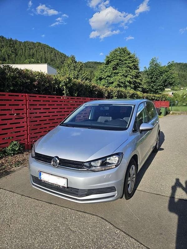 Gebraucht 2016 VW Touran Comfortline Van / Kleinbus | € 9.200 (Fairer Preis) - Bild 1/4