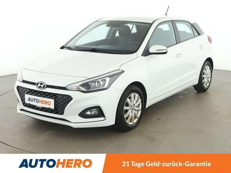 Weiß Gebraucht 2018 Hyundai i20 Edition Kleinwagen | € 10.990 (Fairer Preis) - Bild 1/3