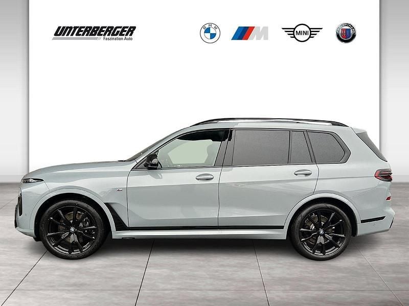Neu BMW X7 M Sport 340 PS (250 kW) 2025 Grau SUV