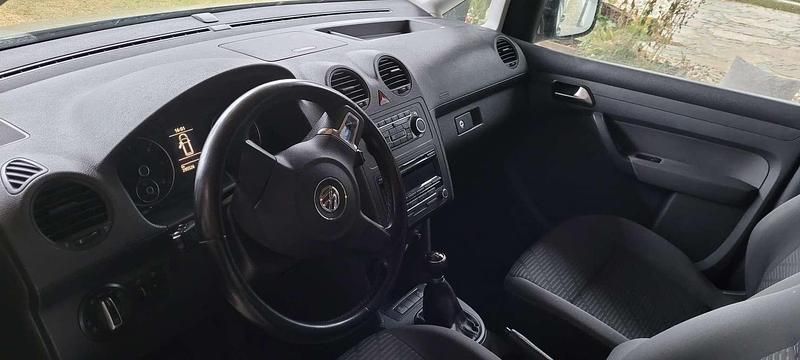 Gebraucht VW Caddy Maxi Comfortline 102 PS (75 kW) 2012 Grau Van / Kleinbus