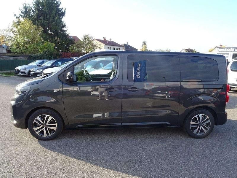 Neu Peugeot Traveller Premium 180 PS (132 kW) 2025 Grau Van / Kleinbus