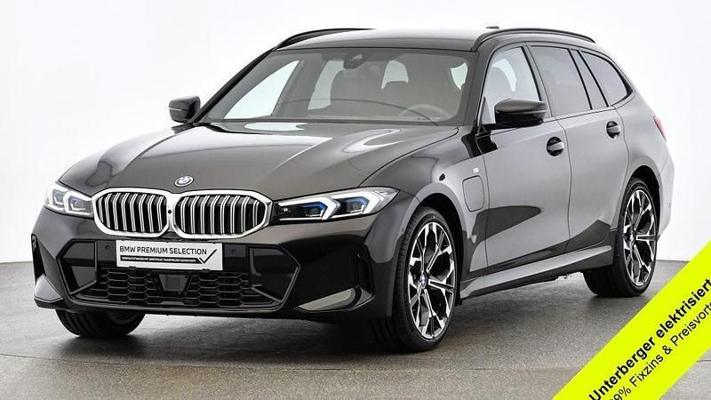 Gebraucht BMW 330e Efficient Dynamics 293 PS (215 kW) 2024 Saphirschwarz
