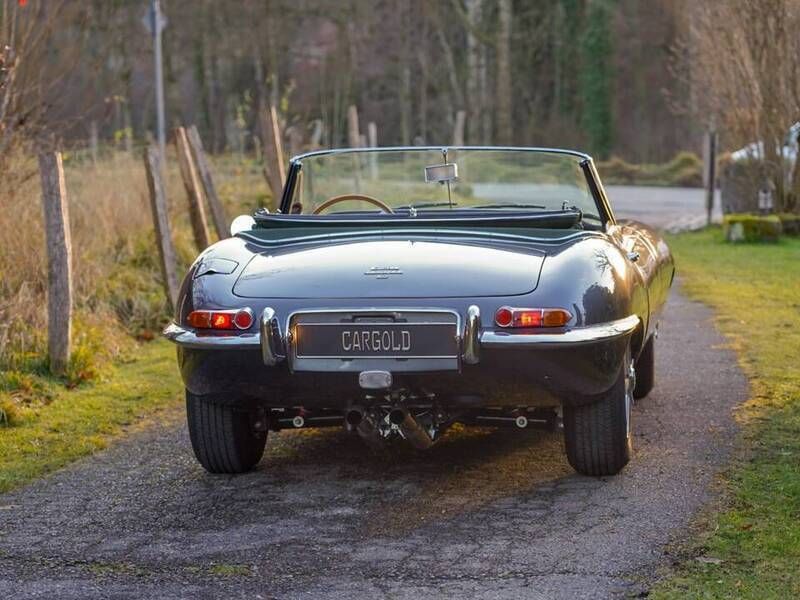 Gebraucht Jaguar E-Type 269 PS (197 kW) 1965 Grau Cabrio
