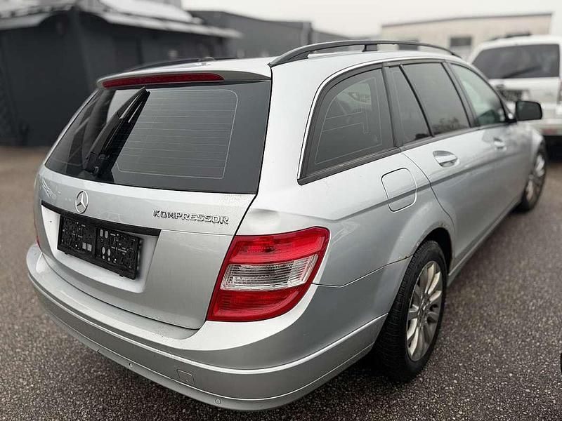 Gebraucht Mercedes C180 156 PS (114 kW) 2008 Silber Kombi