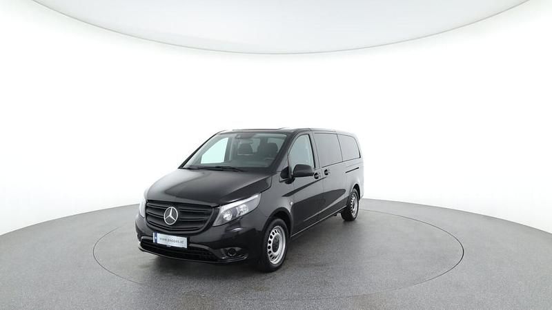 Obsidianschwarz meta Gebraucht 2022 Mercedes Vito Van | € 49.990 (Guter Preis) - Bild 1/1
