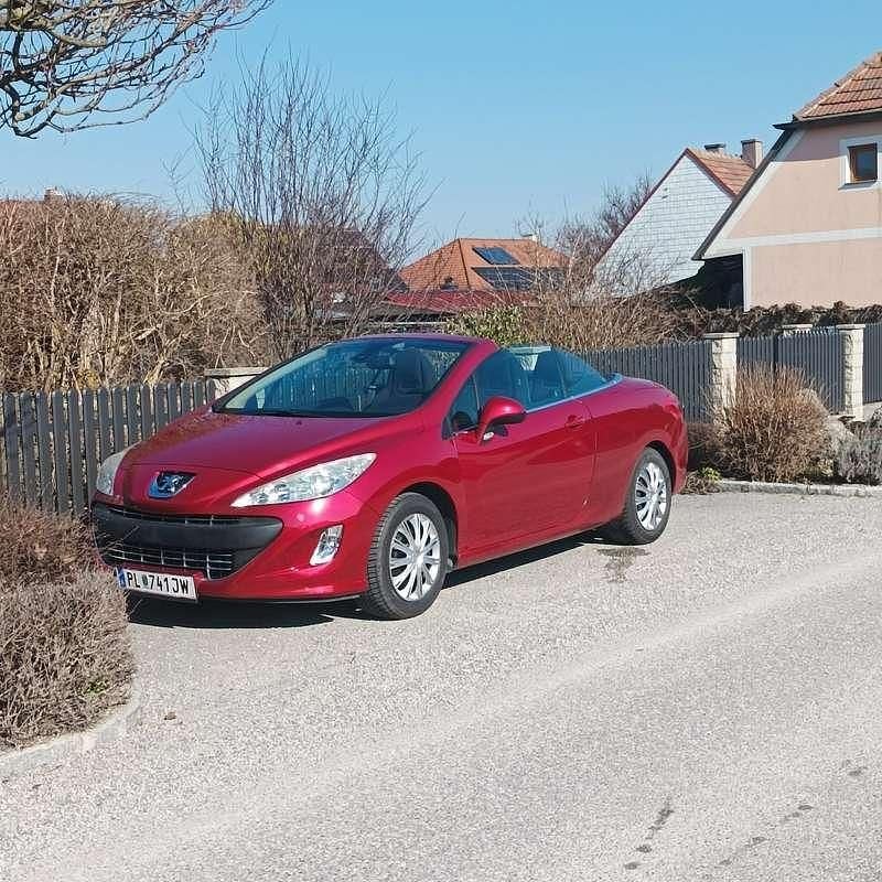 Gebraucht Peugeot 308 CC Active 120 PS (88 kW) 2010 Rot Cabrio