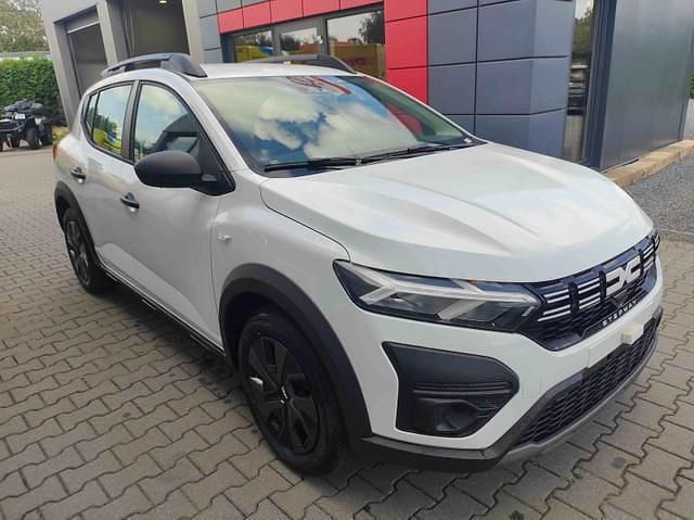 Neu Dacia Sandero 101 PS (74 kW) 2025 Limousine